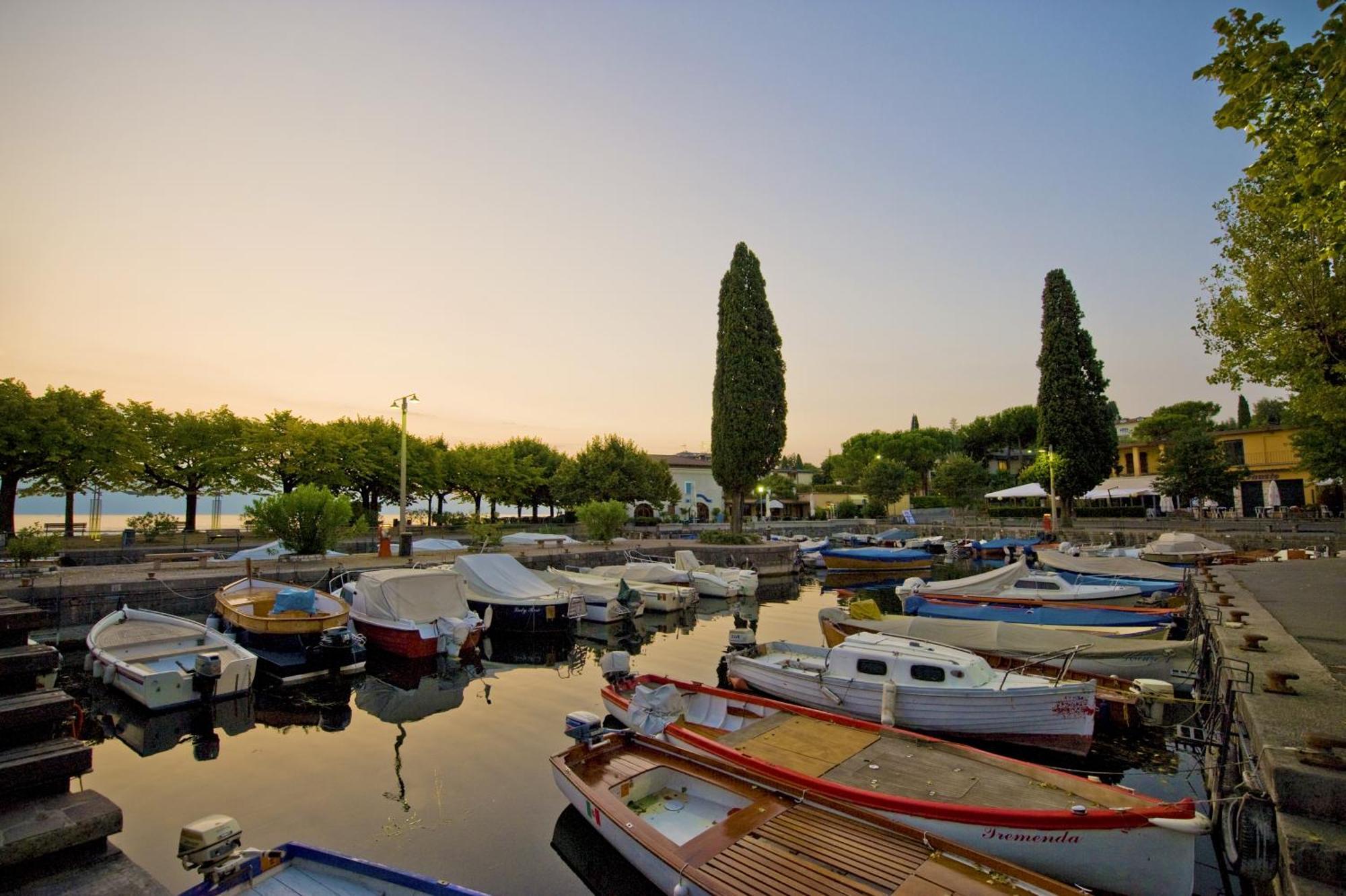 Villa Luisa Resort & Luxury Apartments San Felice del Benaco Exterior foto