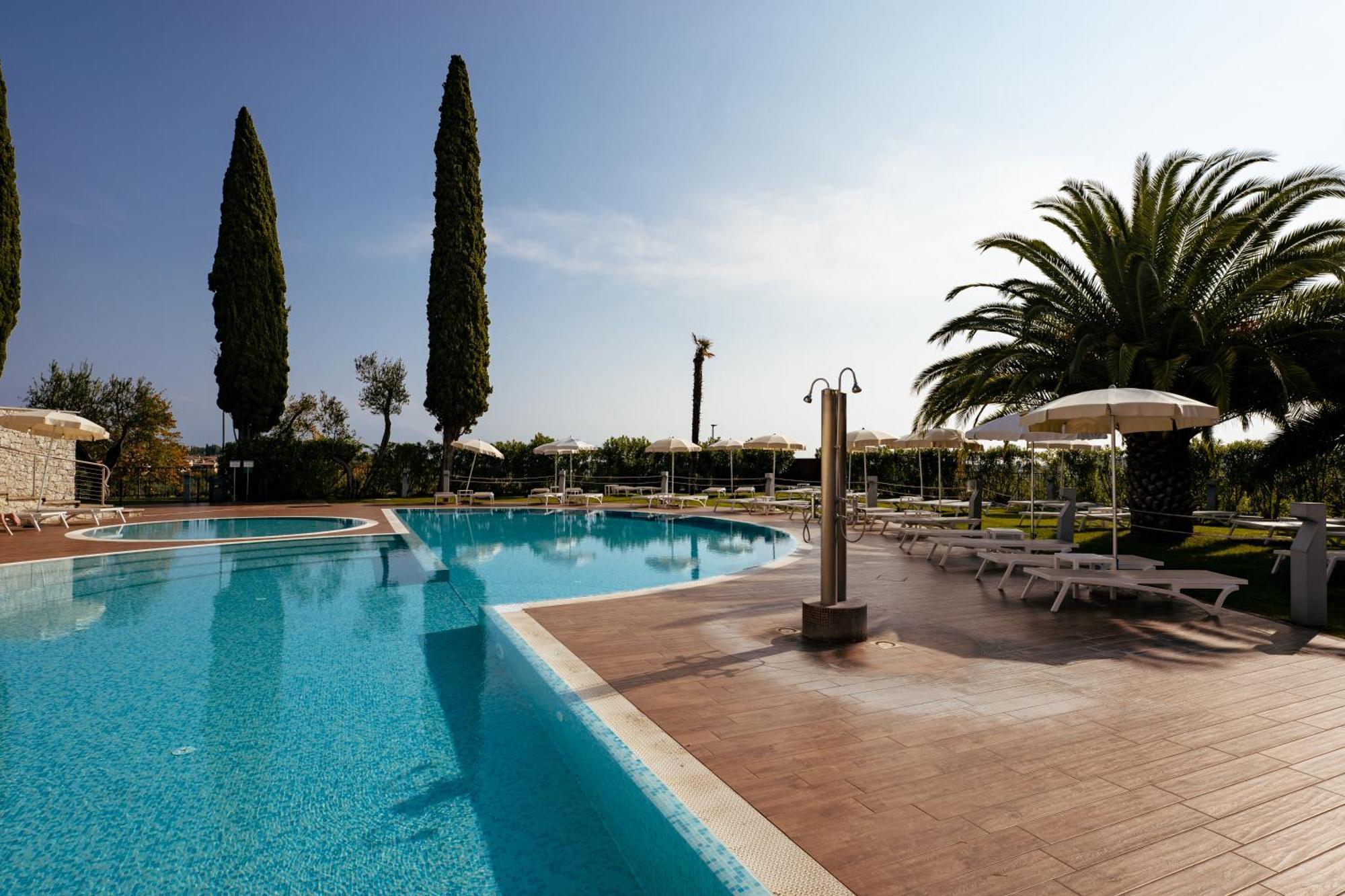 Villa Luisa Resort & Luxury Apartments San Felice del Benaco Exterior foto