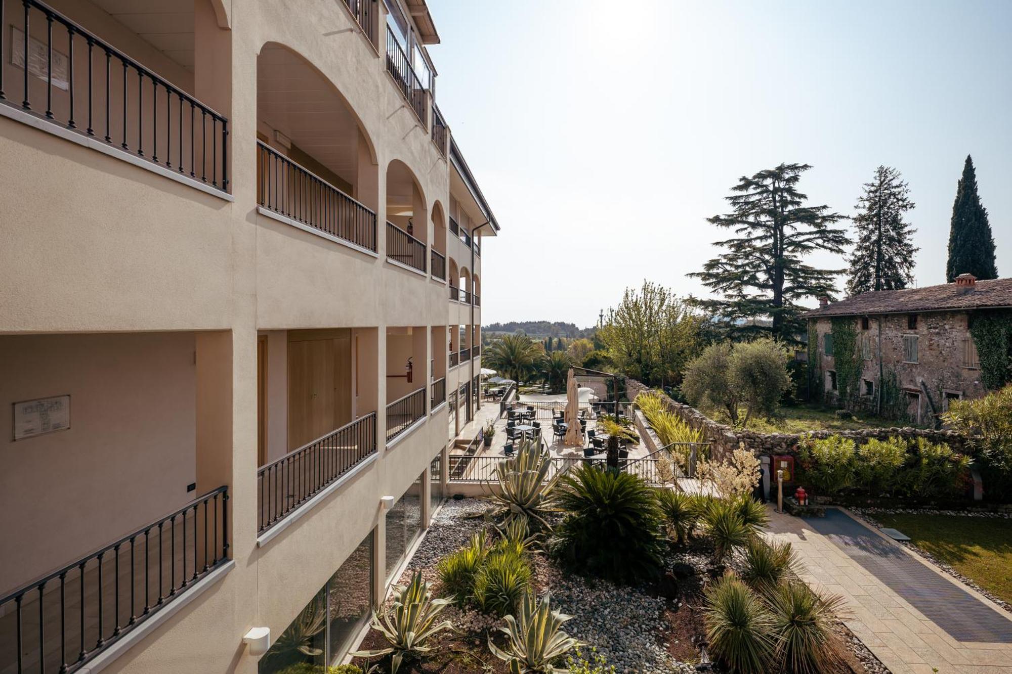 Villa Luisa Resort & Luxury Apartments San Felice del Benaco Exterior foto
